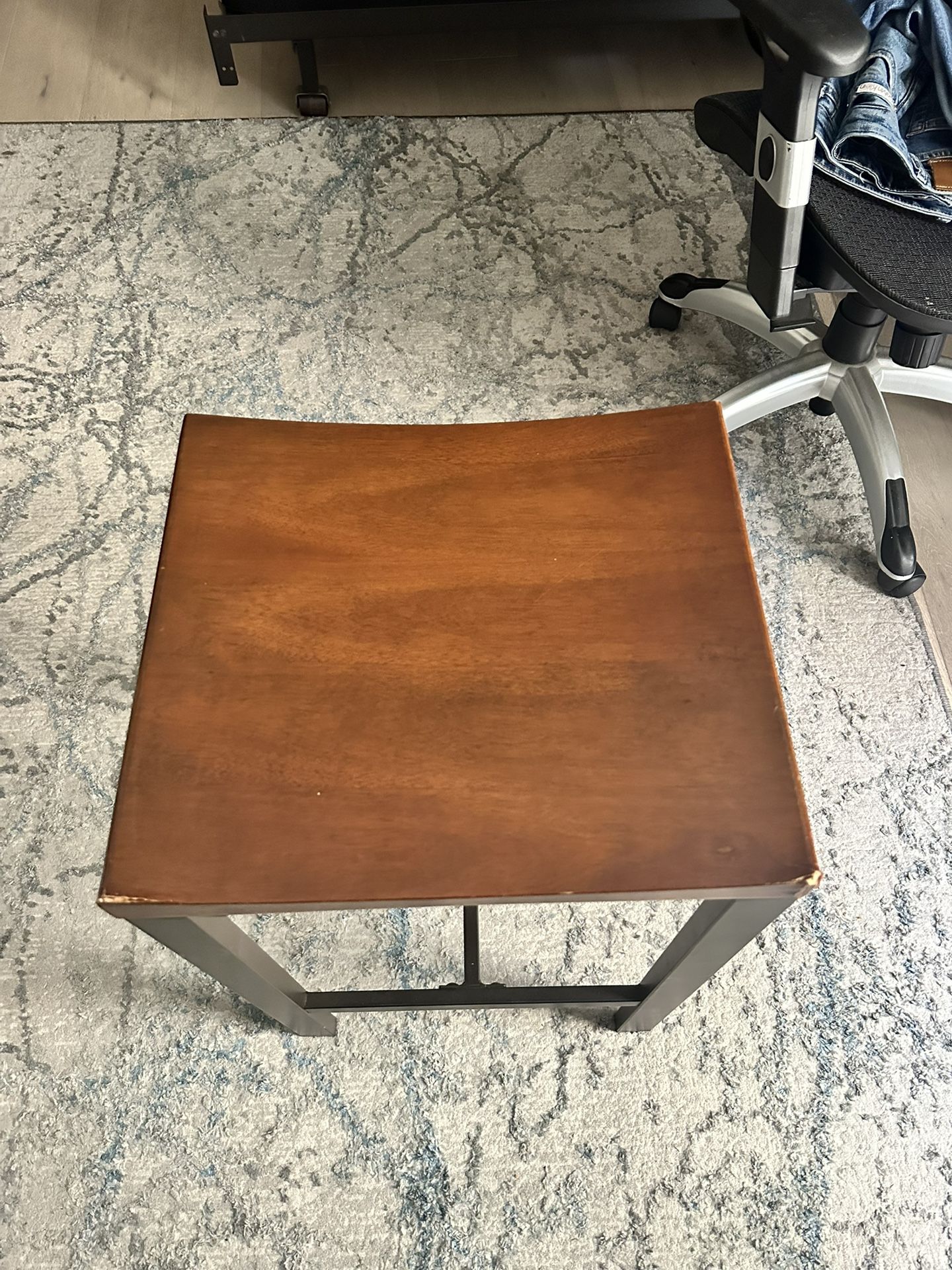 Ergonomic Chair/Stool