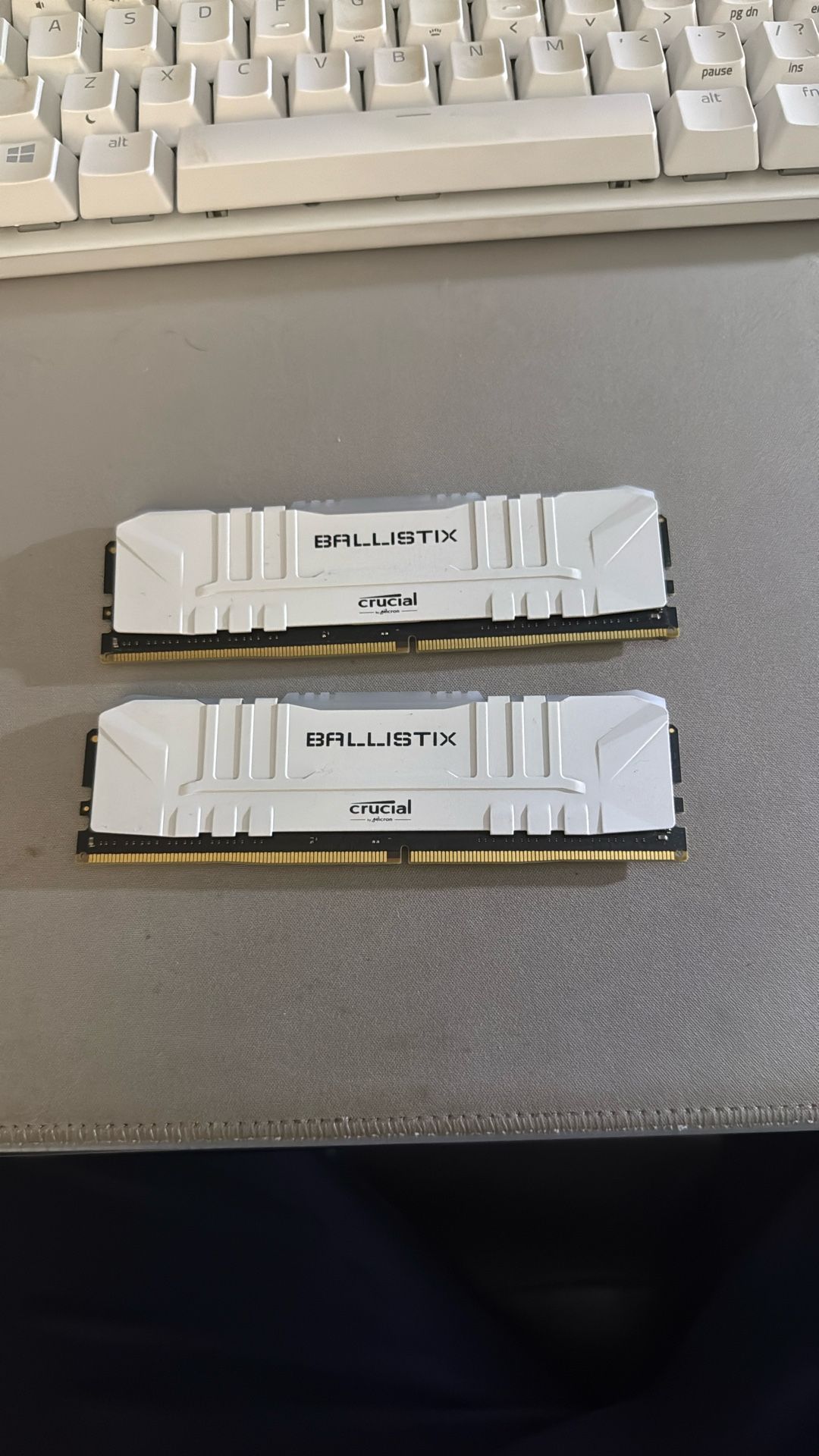 2x 8 Gb Ram DDR4 3600