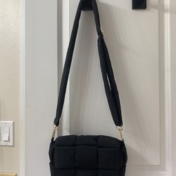 NAARIIAN Puffer Shoulder Bag Nylon Padded (black)