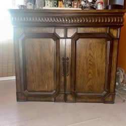 Liqour, Wine Bar Cabinet, Lots Of Space, Very Nice 