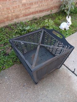 4 Season courtyard 19" inc Steel Square Flat  Firepit