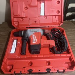 Milwaukee 1-9/16” SDS MAX Rotary Hammer