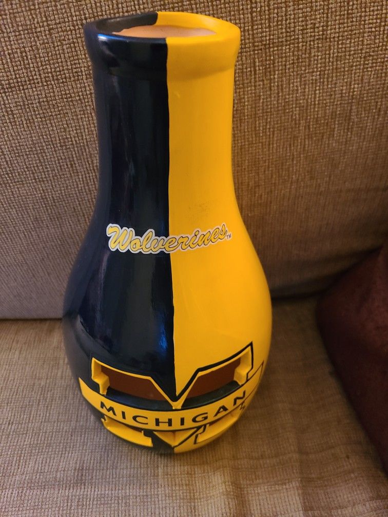 Rare..Michigan Wolverine Terracotta Chiminea Brand New. Use a tealight candle. Approx 12 1/2" great gift idea. East, west or north