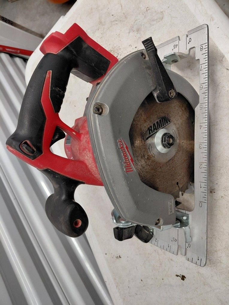 Milwaukee Circular Saw