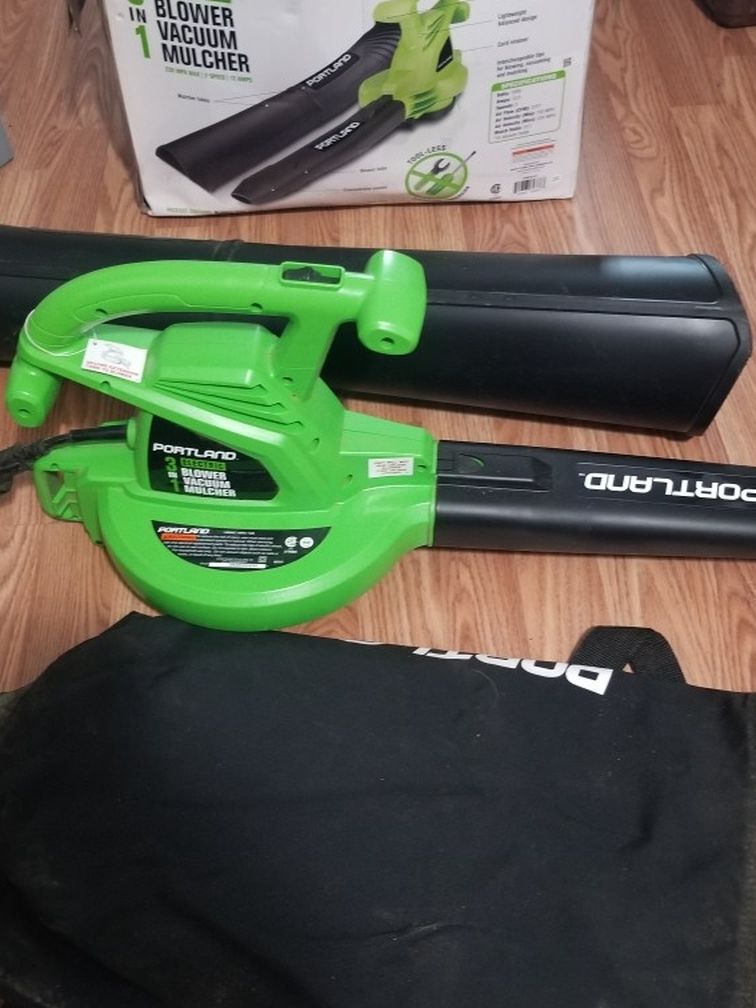Green works  Battery and  Charger 