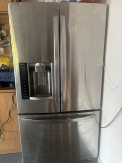 LG Refrigerator   30 width  70 height 31 depth