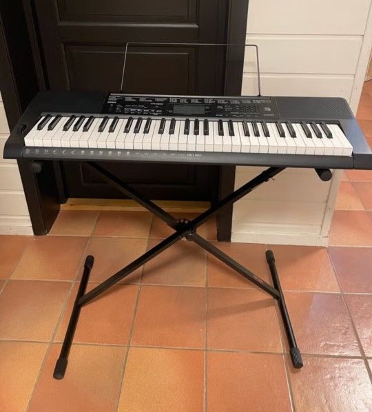 Casio Model CTK-3500 Electric Keyboard