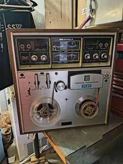 Reel to reel audio recorder