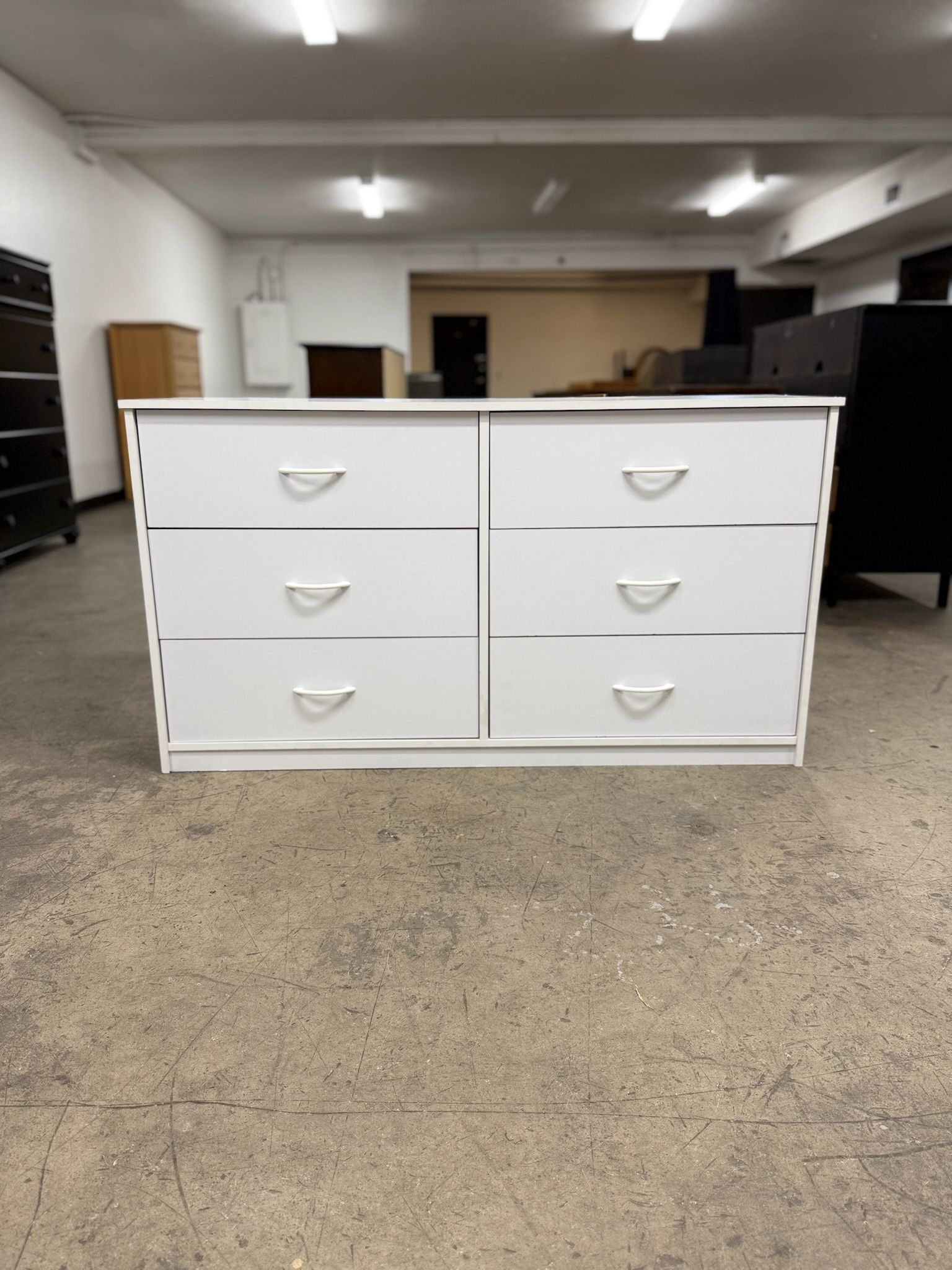 Classic White 6 Drawer Dresser
