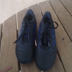 Taquetes para niño en buen estado