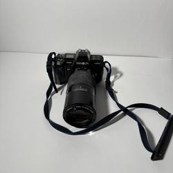 Minolta Maxxum 7000 with Zoom Lens