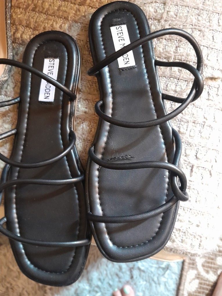 Steve Madden Brand New Size 10 Black Sandals Never Worn