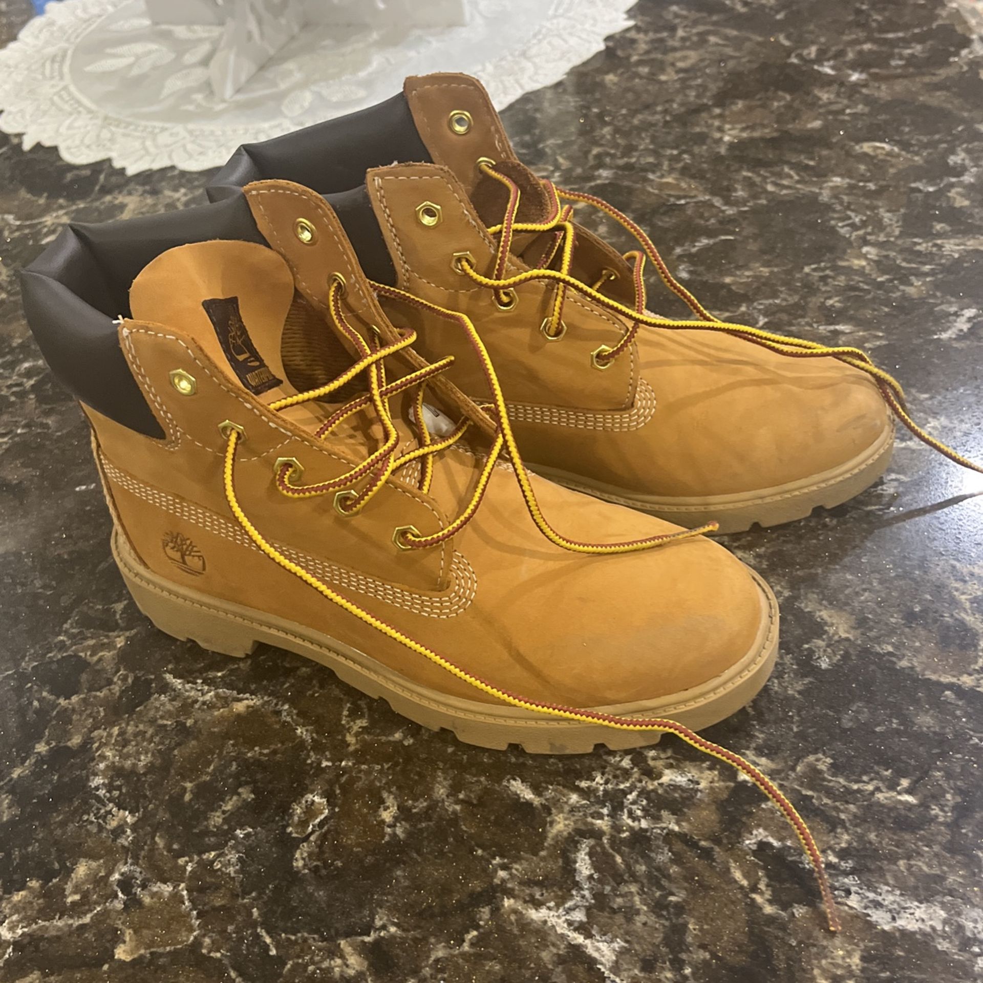 Grade School Boys Timberlands