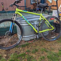 Trek X-Caliber 7 mountain bike 2017ish