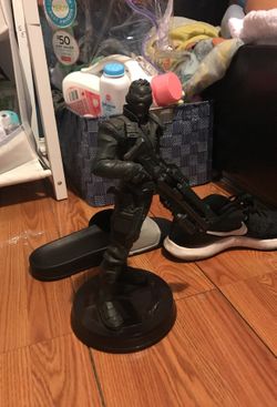 Overwatch soldier 76 statue