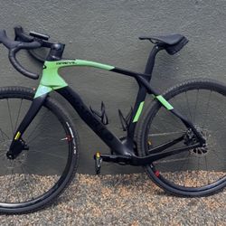 Pinarello Grevil Rival F7 Axis 