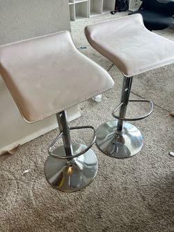 White barstools