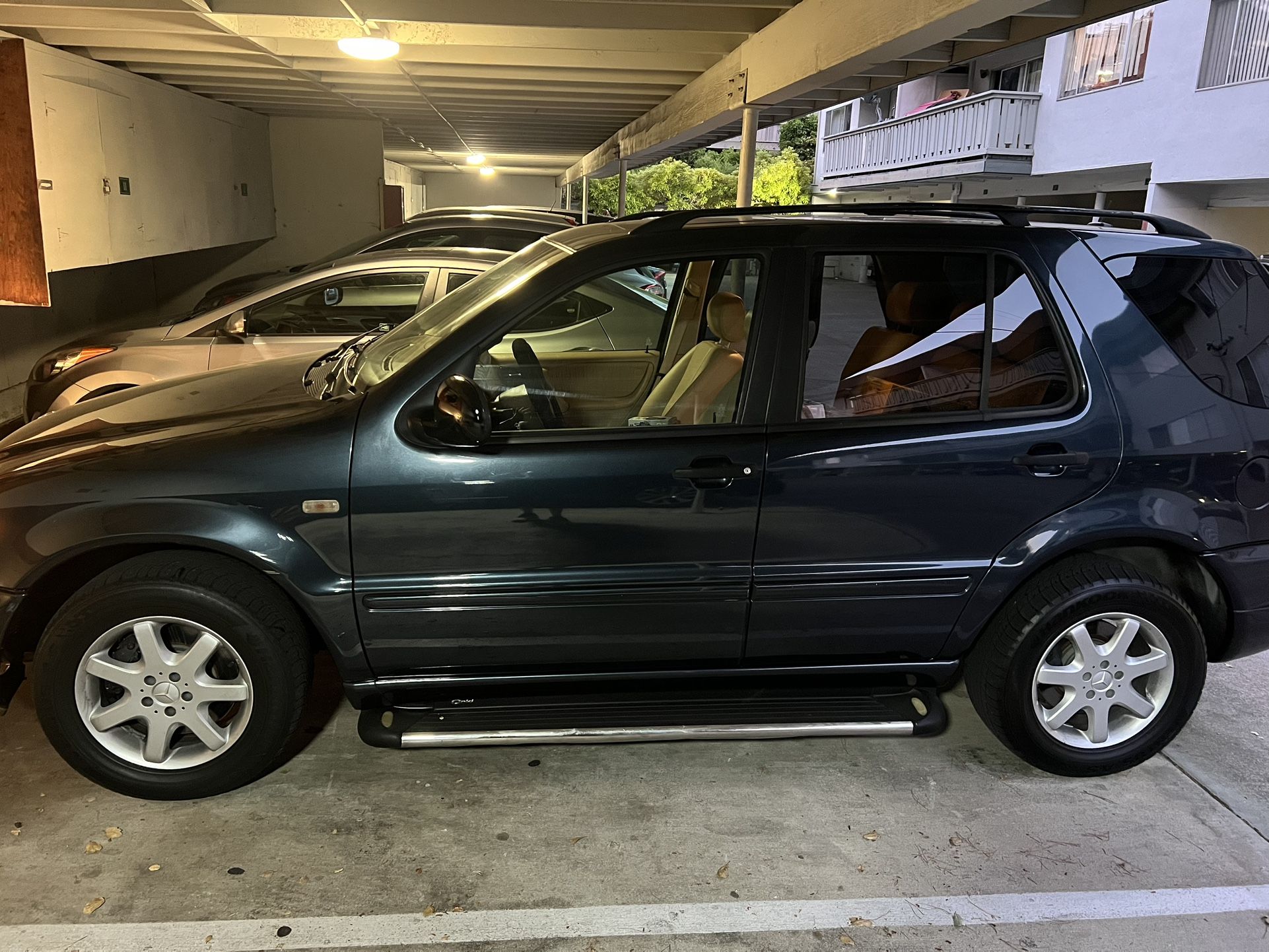 2000 Mercedes-Benz M-Class