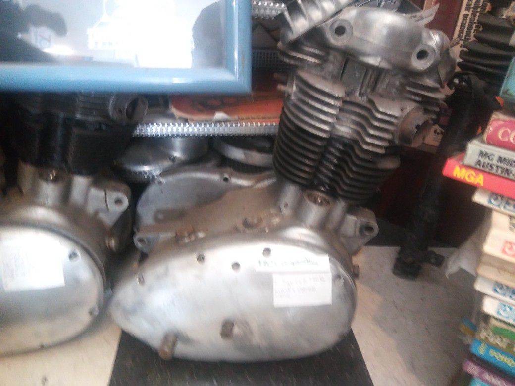 Triumph Tiger Cub T120C 200c. Motorcycle Engine #2819G Vintage MX
