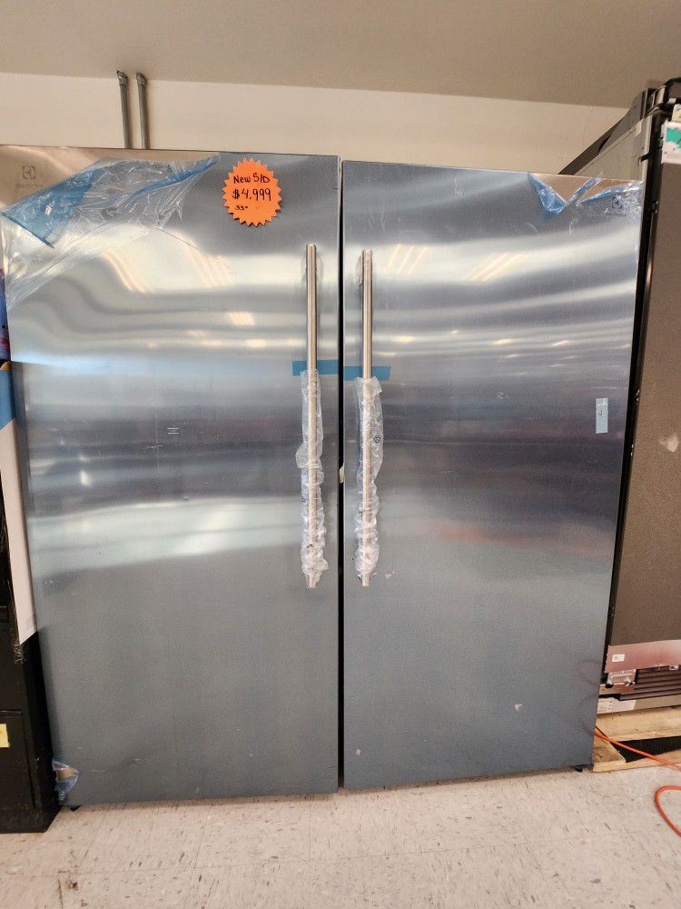 New Scratch And Dent Electrolux Refrigerator And Freezer Stainless Steel Column 33"