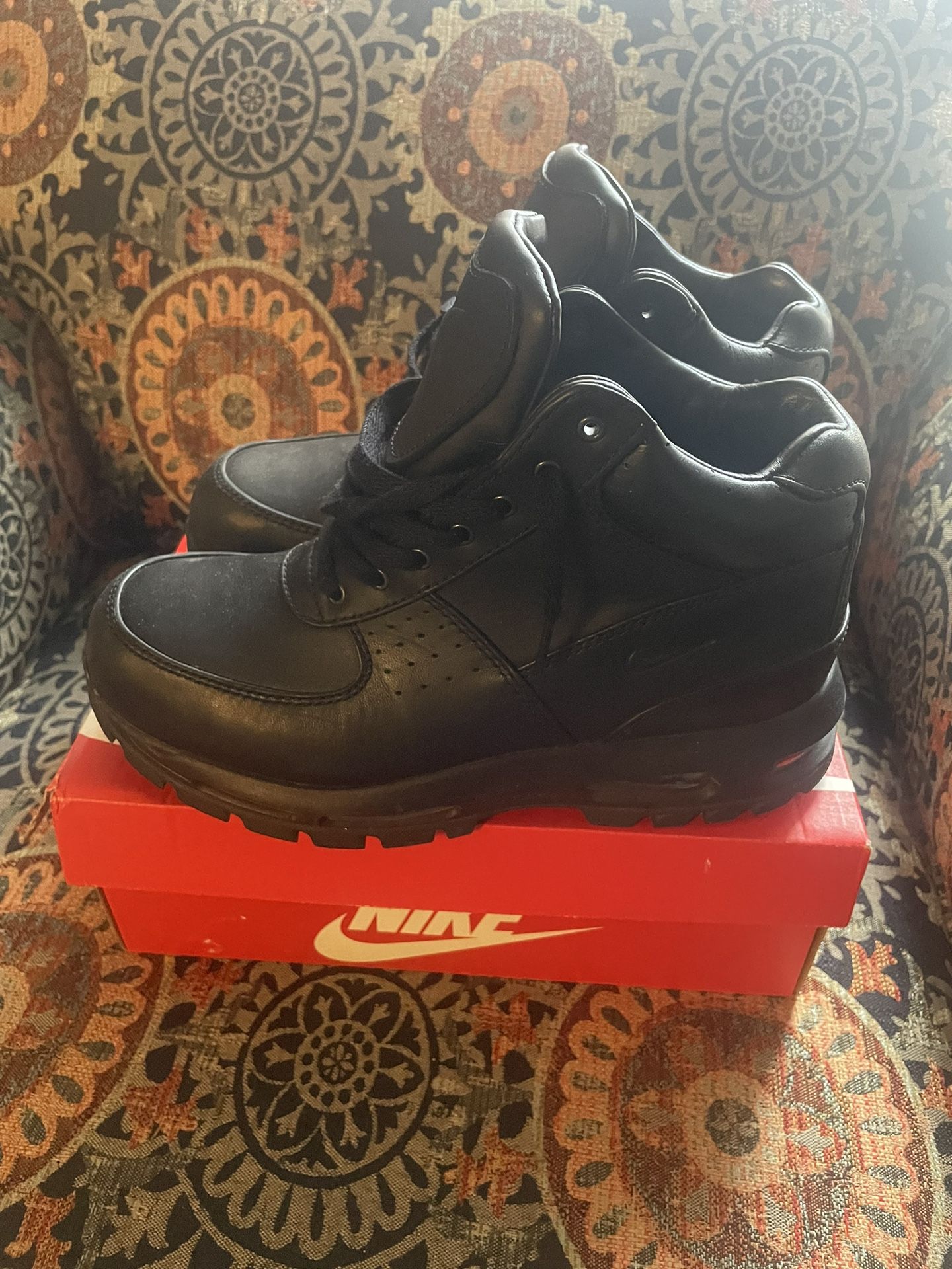 Nike Acg Boots Size 8 Men’s 