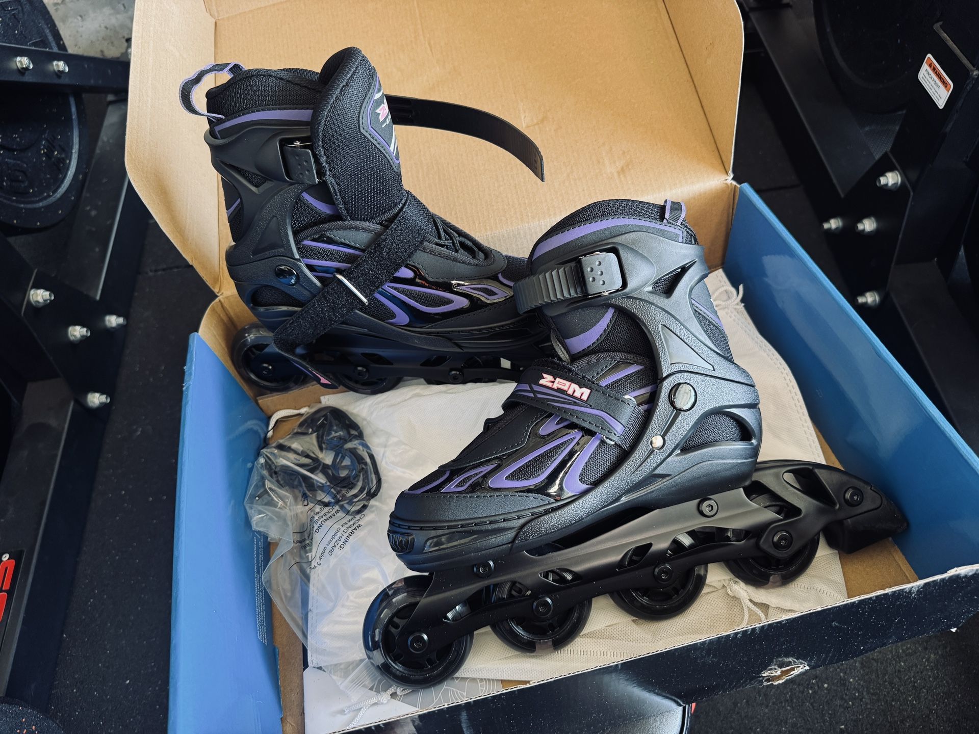 Roller Shakates Size Medium (1-4 Youth)