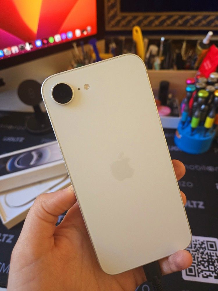 White iPhone 16e 128Gb 100% Battery Health T-Mobile / Metro / Google Fi / Mint