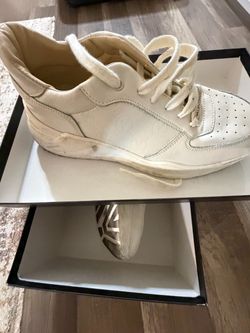 Women’s sneakers 👟