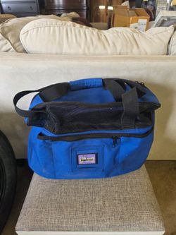 Small dog carrier (bag) good used condition just $10