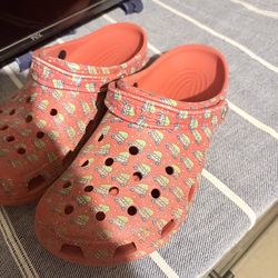 Christmas theme crocs