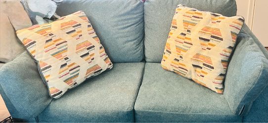 Keerwick Teal Sofa and Loveseat