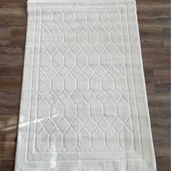 Area Rug, New