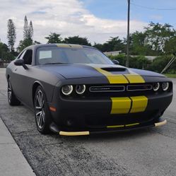 2022 Dodge Challenger R/T Coupe