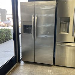 Frigidaire Side By Side Refrigerator  M   