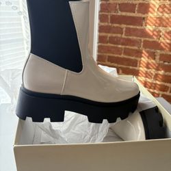 Women’s Lug Boots