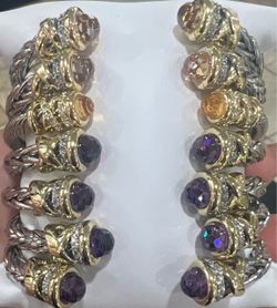 Pulseras inspiradas en diseñador , el precio es por pieza, con piedra negra, champán , clear, amatista, perla