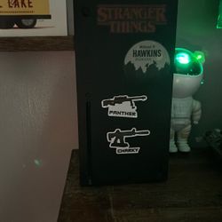 NEW XBOX SERIES X/S JUST TAKEN OUT OF THE BOX (CONTROLLER INCLUDED)