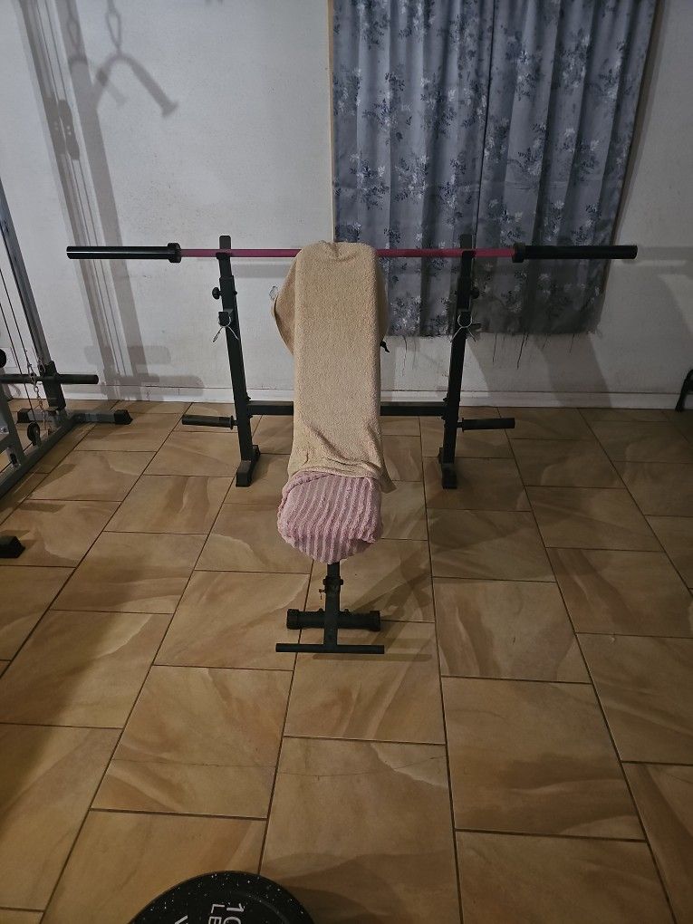 3 Different Weight Lifting Benches