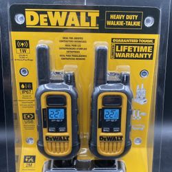 DEWALT  Two Way UHF/FM Radio Walkie Talkie ; Set of 2 ; DXFRS300
