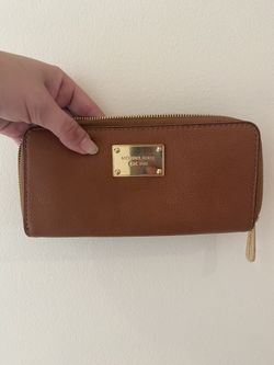 Michael kors wallet