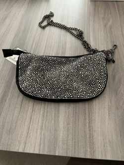 Black Purse 