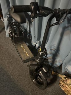 Electric scooter