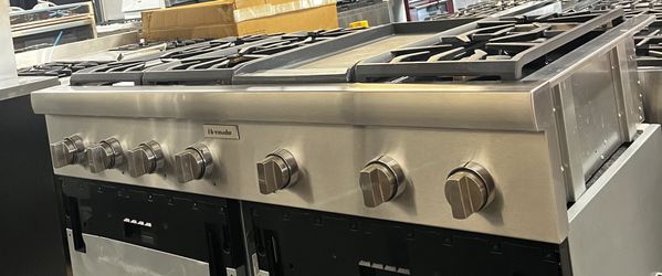 Thermador 48” Wide Stainless Steel Gas RangeTop 