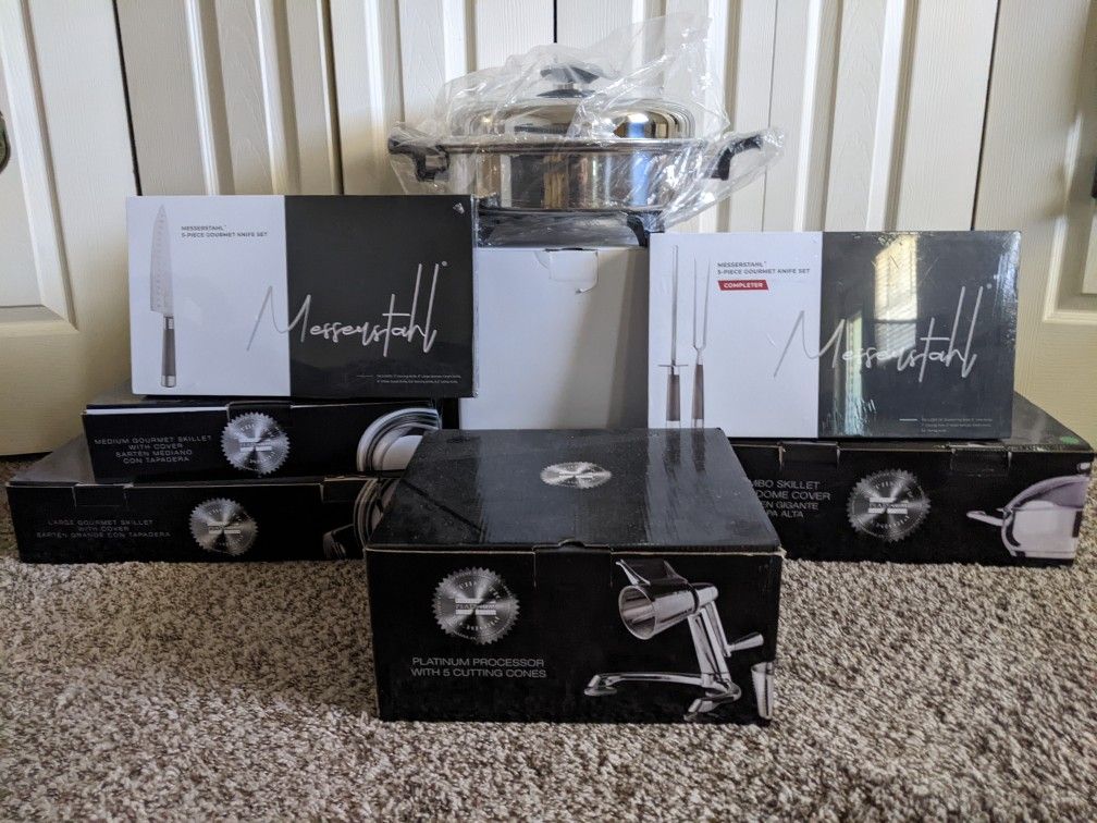 Assorted Platinum Kitchenware