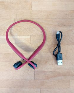 Shokz AfterShokz Trekz Titanium headphones - Model AS600