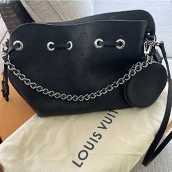 Louis Vuitton Bella Bucket Bag 