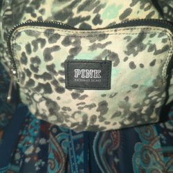 $22  VS PINK VS MID- SIZE AQUA BLUE TIE DYE Backpack 22$ 