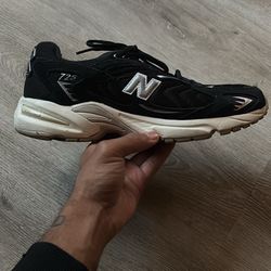 New Balance 725