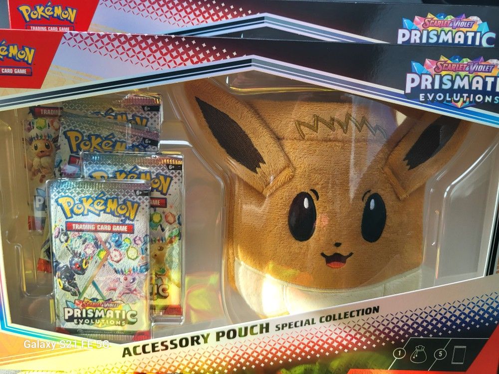 Pokemon Accessory Pouch Prismatic 