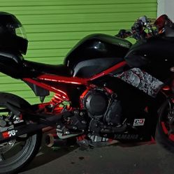 Fz6r 2016